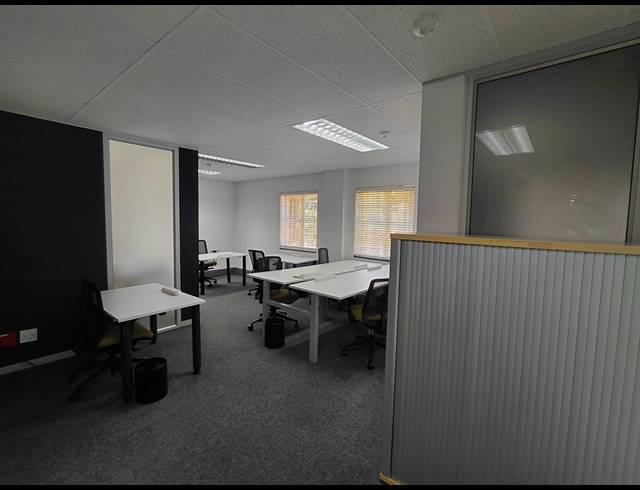 45M² OFFICE TO LET IN BRYANSTON